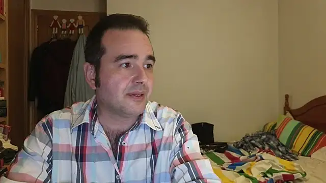 Snapshot of curiosillo83 chatting on 04.23.26 curiosillo83 online show from 04.23.26