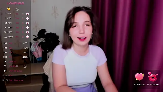 Snapshot of KindHazelHere_ chatting on 02.22.25 KindHazelHere online show from 02.22.25