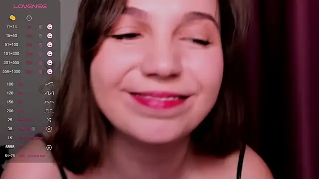 Snapshot of KindHazelHere_ chatting on 02.25.25 KindHazelHere online show from 02.25.25