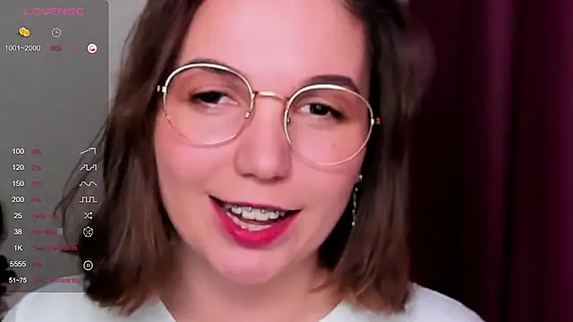 Snapshot of KindHazelHere_ chatting on 02.27.25 KindHazelHere online show from 02.27.25