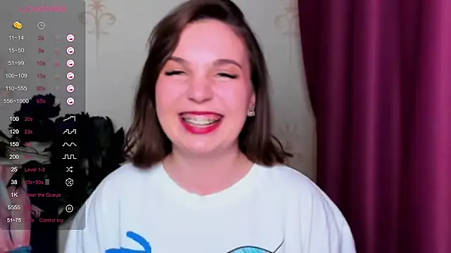 Snapshot of KindHazelHere_ chatting on 03.13.25 KindHazelHere online show from 03.13.25