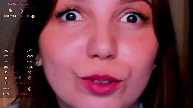 Snapshot of KindHazelHere_ chatting on 03.17.25 KindHazelHere online show from 03.17.25