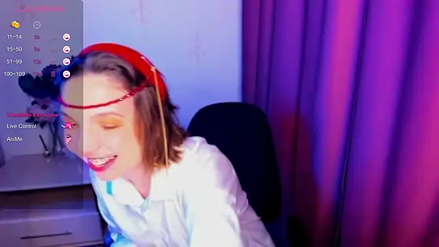 Snapshot of KindHazelHere_ chatting on 12.05.25 KindHazelHere online show from 12.05.25