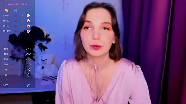 Snapshot of KindHazelHere_ chatting on 01.10.26 KindHazelHere online show from 01.10.26