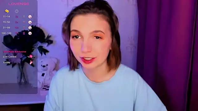 Snapshot of KindHazelHere_ chatting on 01.13.26 KindHazelHere online show from 01.13.26