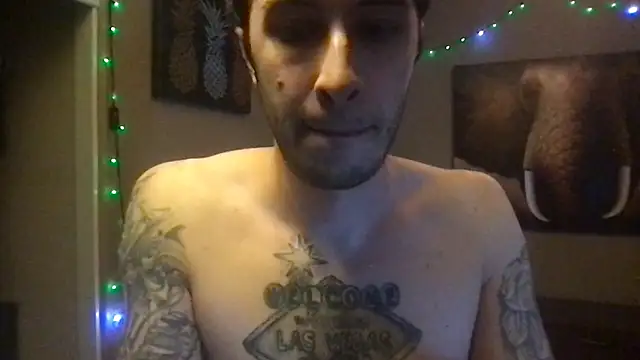 Snapshot of Bwcjoshbanks chatting on 04.25.26 Bwcjoshbanks online show from 04.25.26
