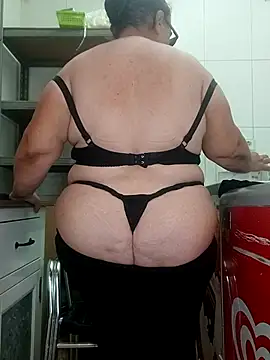 Snapshot of eroticjessitop chatting on 07.11.26 eroticjessitop online show from 07.11.26