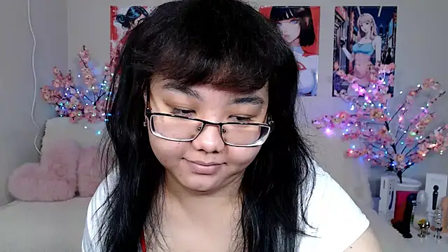 Snapshot of Moertomlly chatting on 03.29.26 Moertomlly online show from 03.29.26