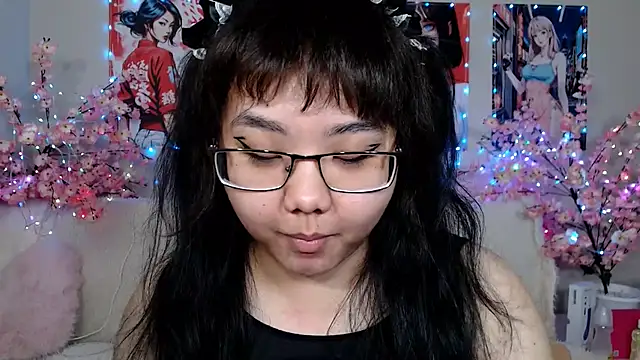 Snapshot of Moertomlly chatting on 07.13.26 Moertomlly online show from 07.13.26