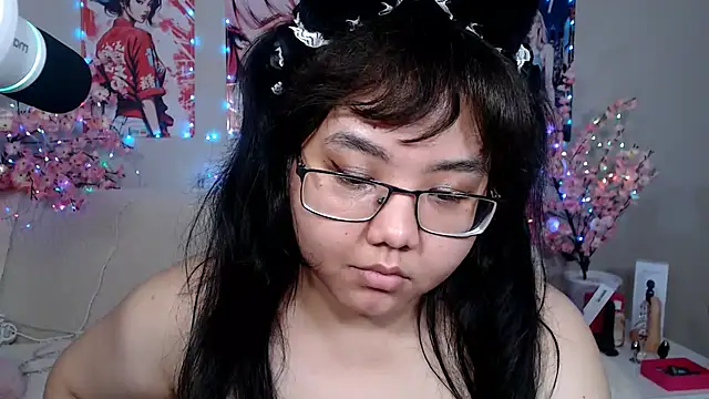 Snapshot of Moertomlly chatting on 07.14.26 Moertomlly online show from 07.14.26