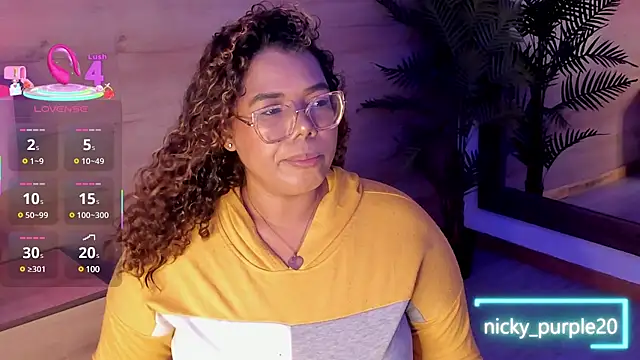  nickypurple  online show from 02.13.25