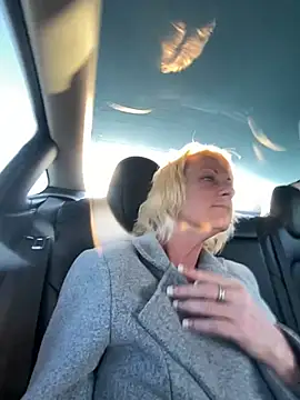 TiffaneyLove online show from 03.18.25