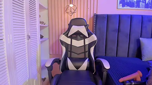 Snapshot of ashlye_miller_ chatting on 01.15.26 ashlye miller online show from 01.15.26