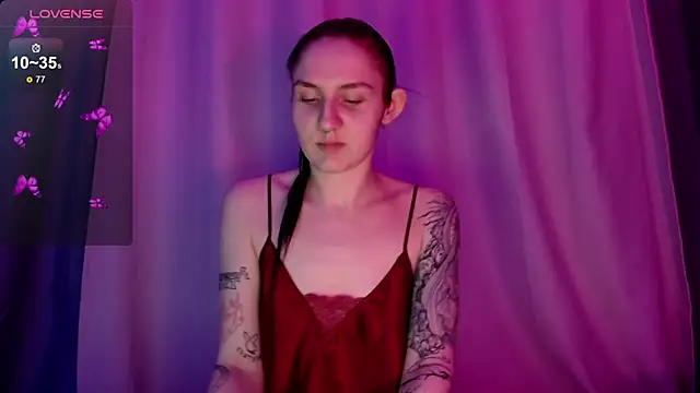 NiaEllis online show from 01.09.25