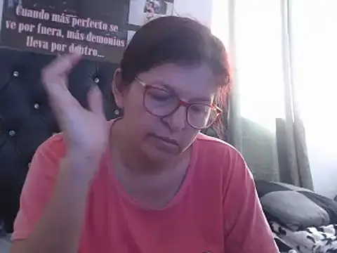 Snapshot of jellyfishhot chatting on 02.17.25 jellyfishhot online show from 02.17.25