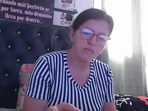 Snapshot of jellyfishhot chatting on 03.01.25 jellyfishhot online show from 03.01.25