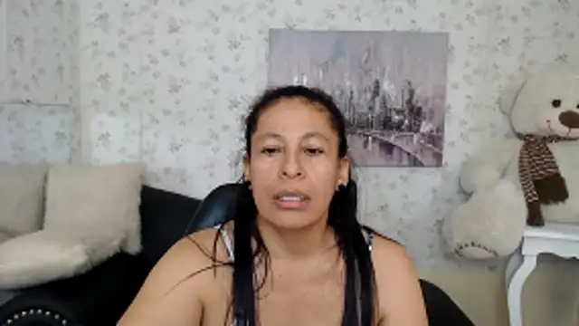 Snapshot of mature_martina chatting on 05.31.26 mature martina online show from 05.31.26