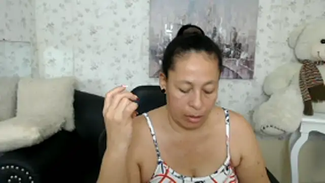 Snapshot of mature_martina chatting on 05.31.26 mature martina online show from 05.31.26