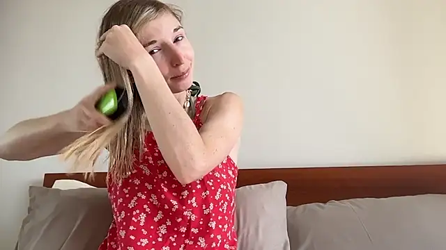 ivankai  online show from 12.23.25