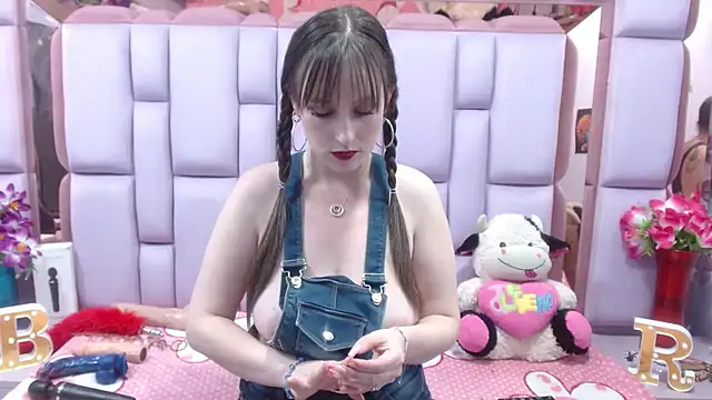 Snapshot of Belly_Rosse chatting on 12.03.24 Belly Rosse online show from 12.03.24