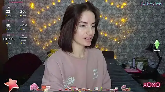Snapshot of xx_adrihanna_xx chatting on 11.05.25 xx adrihanna xx online show from 11.05.25