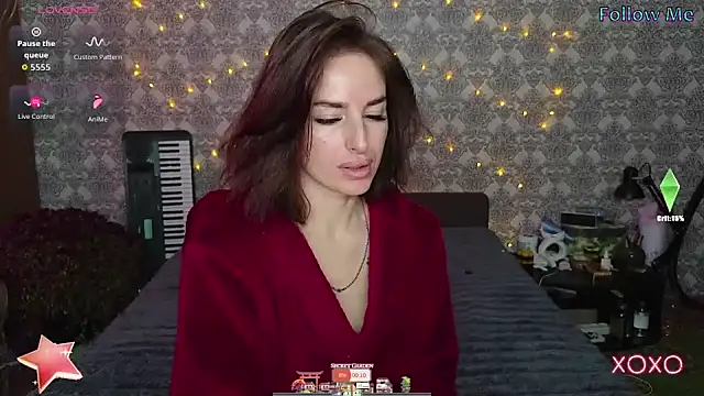 Snapshot of xx_adrihanna_xx chatting on 11.17.25 xx adrihanna xx online show from 11.17.25