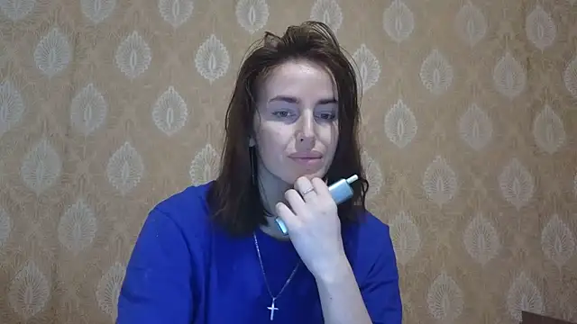 Snapshot of xx_adrihanna_xx chatting on 02.15.26 xx adrihanna xx online show from 02.15.26