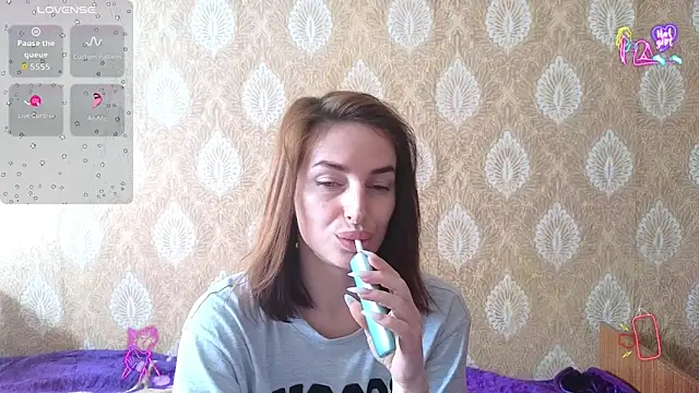 Snapshot of xx_adrihanna_xx chatting on 03.10.26 xx adrihanna xx online show from 03.10.26