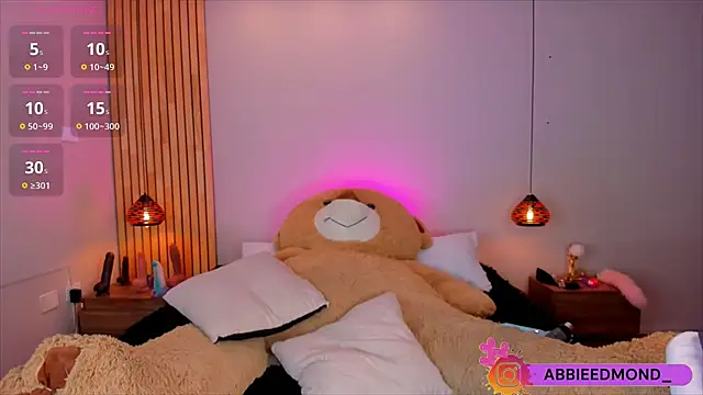 AbbieEdmond online show from 02.21.25