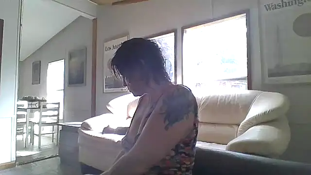 Snapshot of spundarella420 chatting on 05.28.26 spundarella420 online show from 05.28.26