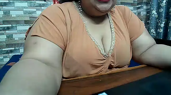 Snapshot of Sexy_raman_ chatting on 02.15.25 Sexy raman online show from 02.15.25