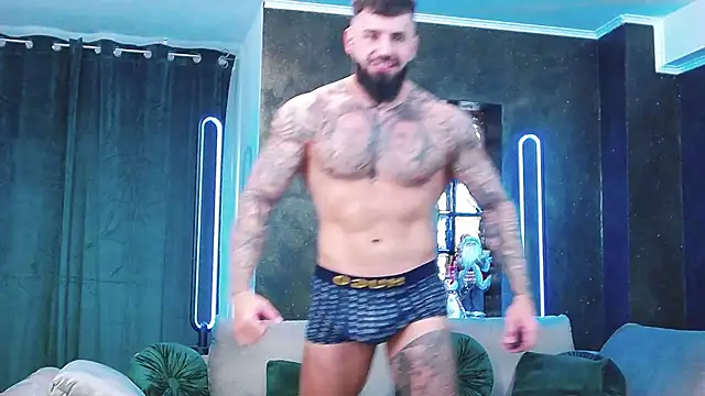 masterkingofmusclee online show from 12.10.24