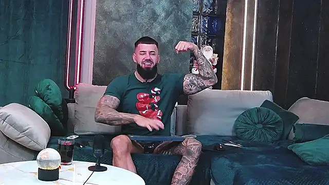 masterkingofmusclee online show from 12.24.24