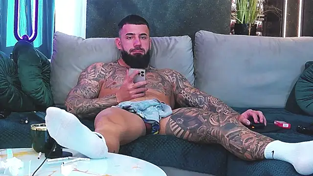 masterkingofmusclee online show from 01.08.25