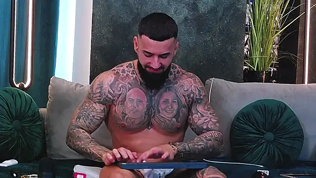 masterkingofmusclee online show from 02.04.25