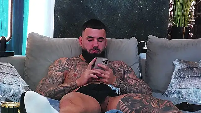 masterkingofmusclee online show from 02.13.25