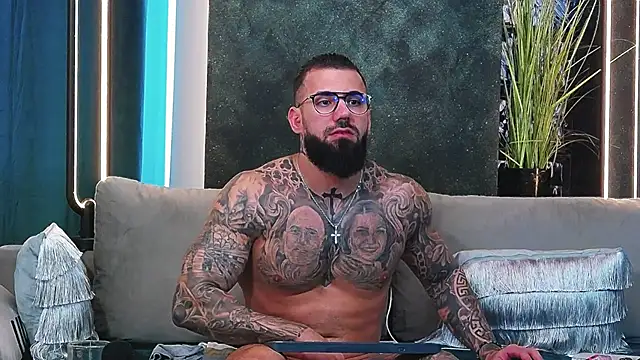 masterkingofmusclee online show from 03.06.25