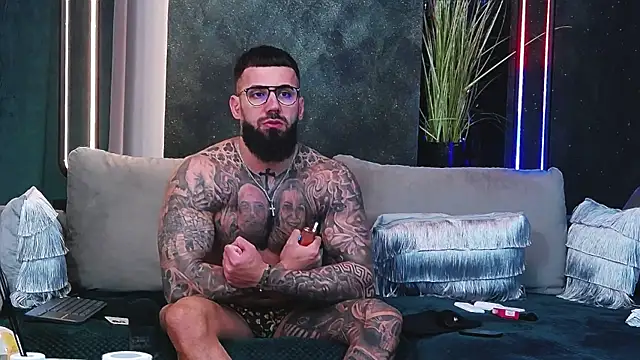 masterkingofmusclee online show from 03.07.25