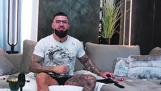 masterkingofmusclee online show from 03.11.25