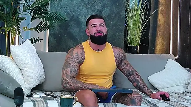 masterkingofmusclee online show from 09.17.25