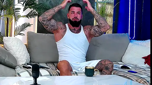 masterkingofmusclee online show from 10.01.25