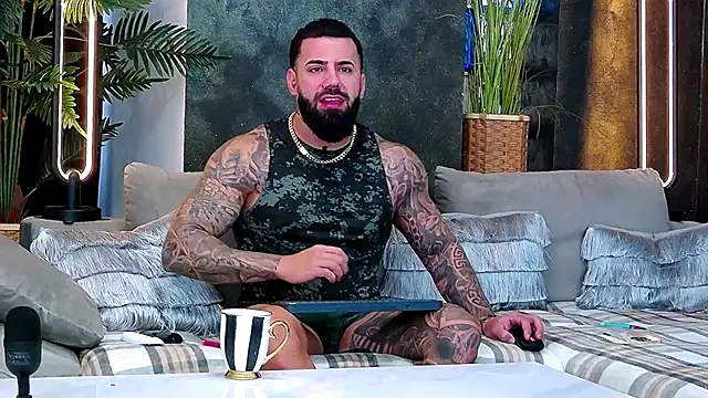 masterkingofmusclee online show from 11.20.25