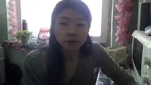 CarlyJoy online show from 11.27.25