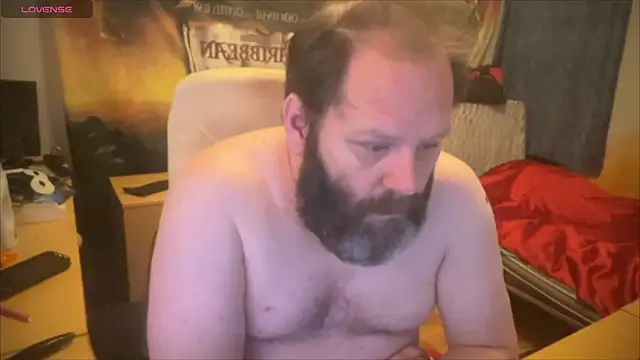 Snapshot of master_227 chatting on 12.18.24 master 227 online show from 12.18.24