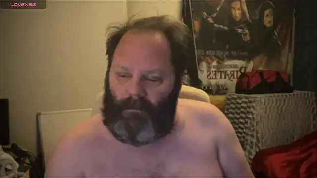 Snapshot of master_227 chatting on 12.25.24 master 227 online show from 12.25.24