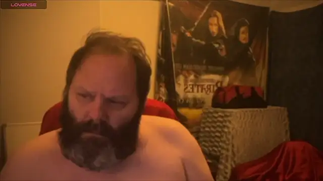 Snapshot of master_227 chatting on 12.28.24 master 227 online show from 12.28.24