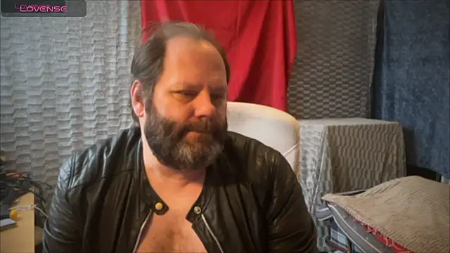 Snapshot of master_227 chatting on 03.01.25 master 227 online show from 03.01.25