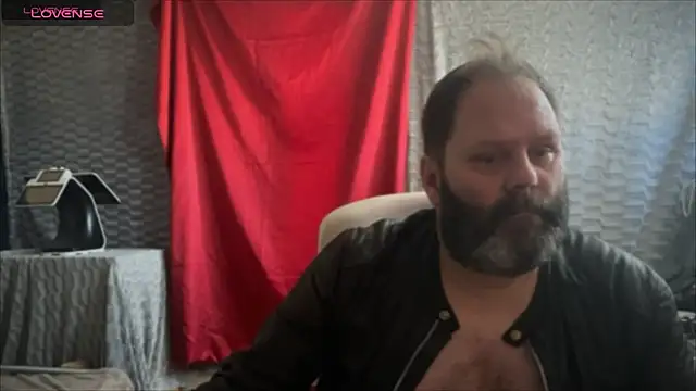 Snapshot of master_227 chatting on 03.19.25 master 227 online show from 03.19.25