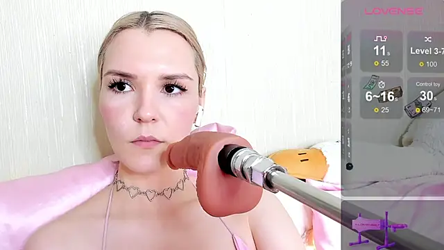 Kaya Devis online show from 01.02.25