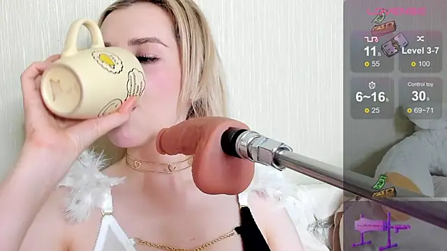 Kaya Devis online show from 02.04.25